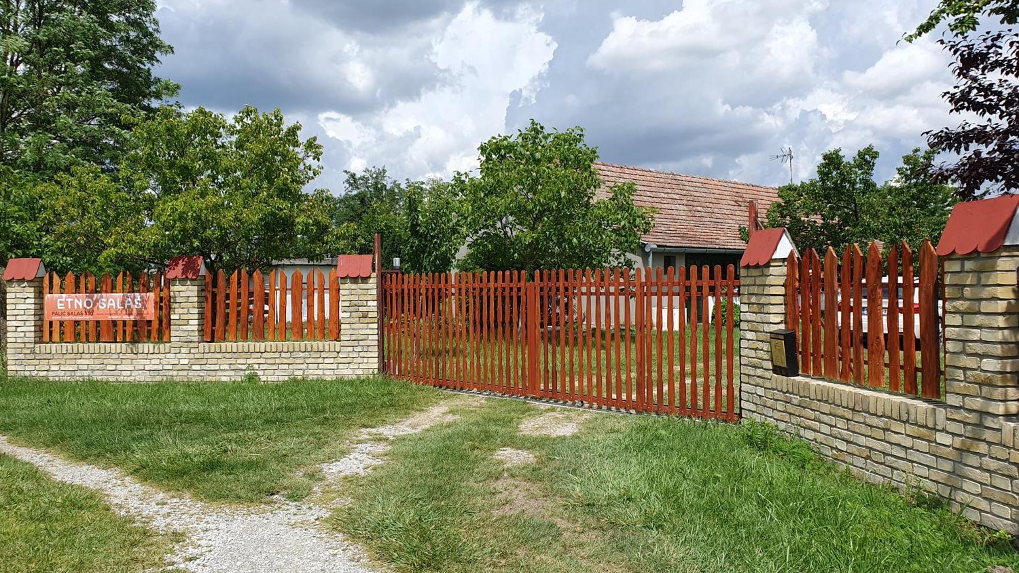 Villa Etno Salas - Etno Ranch - Seosko Turisticko Domacinstvo Palić Exterior foto